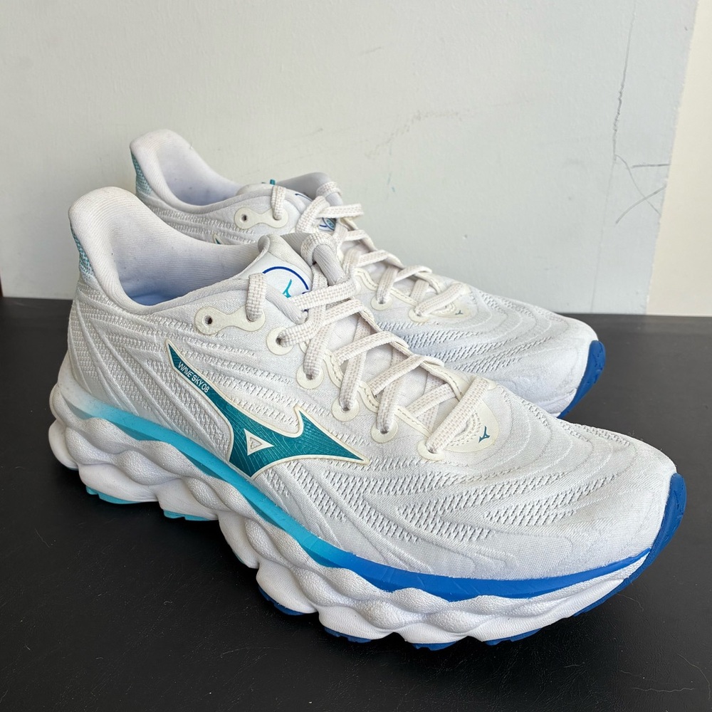 Mizuno Wave Sky 8 Womens Size 7